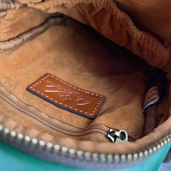 Patricia Nash Marisol tooled leather sling bag NWT - Picture 5 of 11